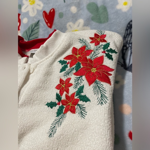 Vintage Grandma Red Poinsettia Embroidered Cardigan Sweater - Picture 2 of 4